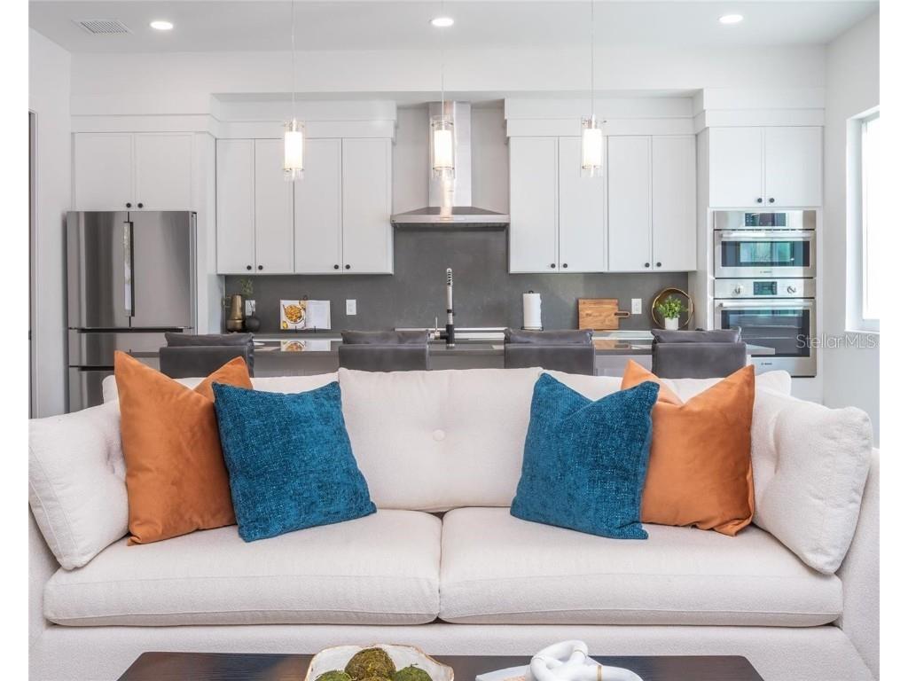 2430 Floyd Street Sarasota FL 34239 A4672666 image14