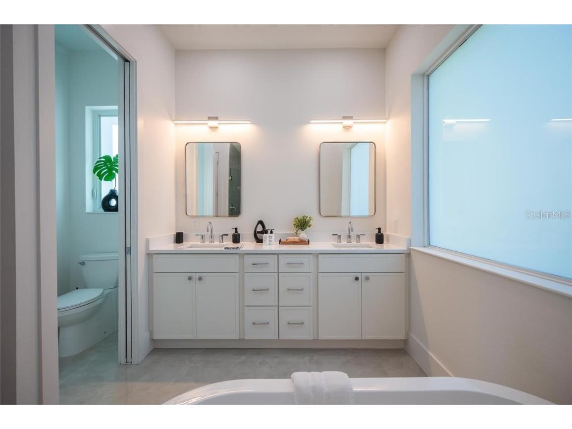 2430 Floyd Street Sarasota FL 34239 A4672666 image29