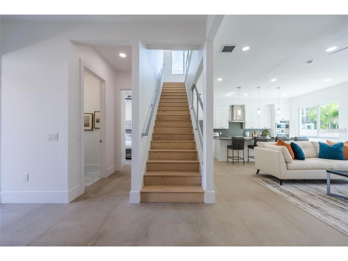 2430 Floyd Street Sarasota FL 34239 A4672666 image36