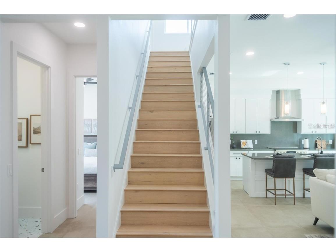 2430 Floyd Street Sarasota FL 34239 A4672666 image37