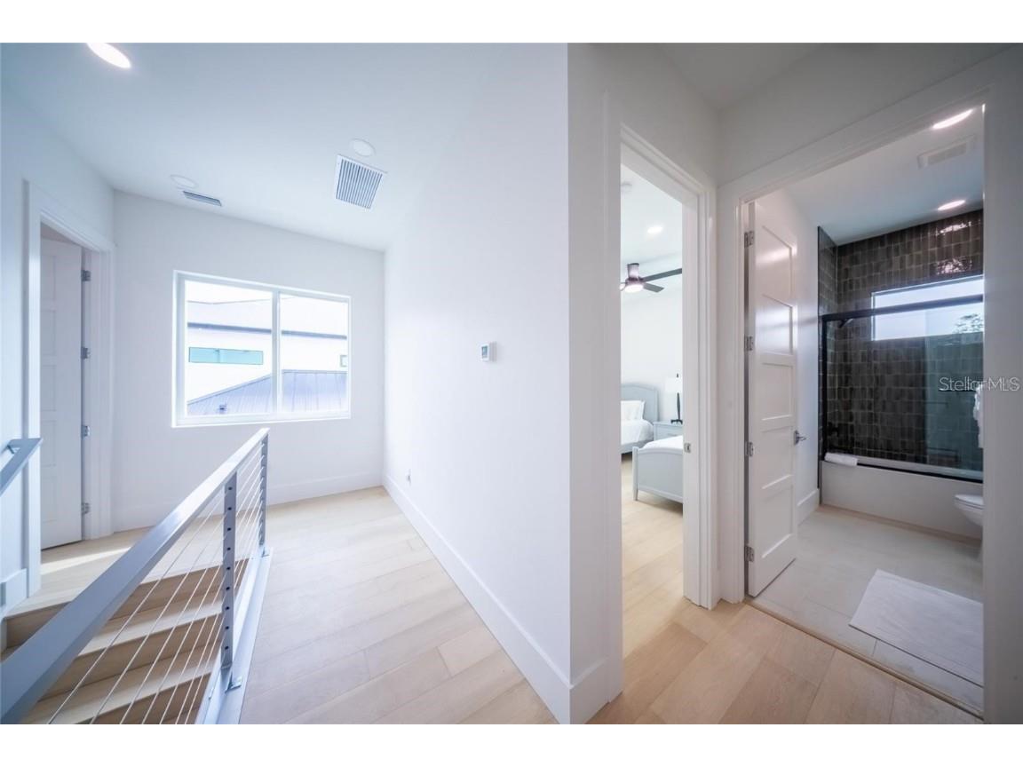 2430 Floyd Street Sarasota FL 34239 A4672666 image43