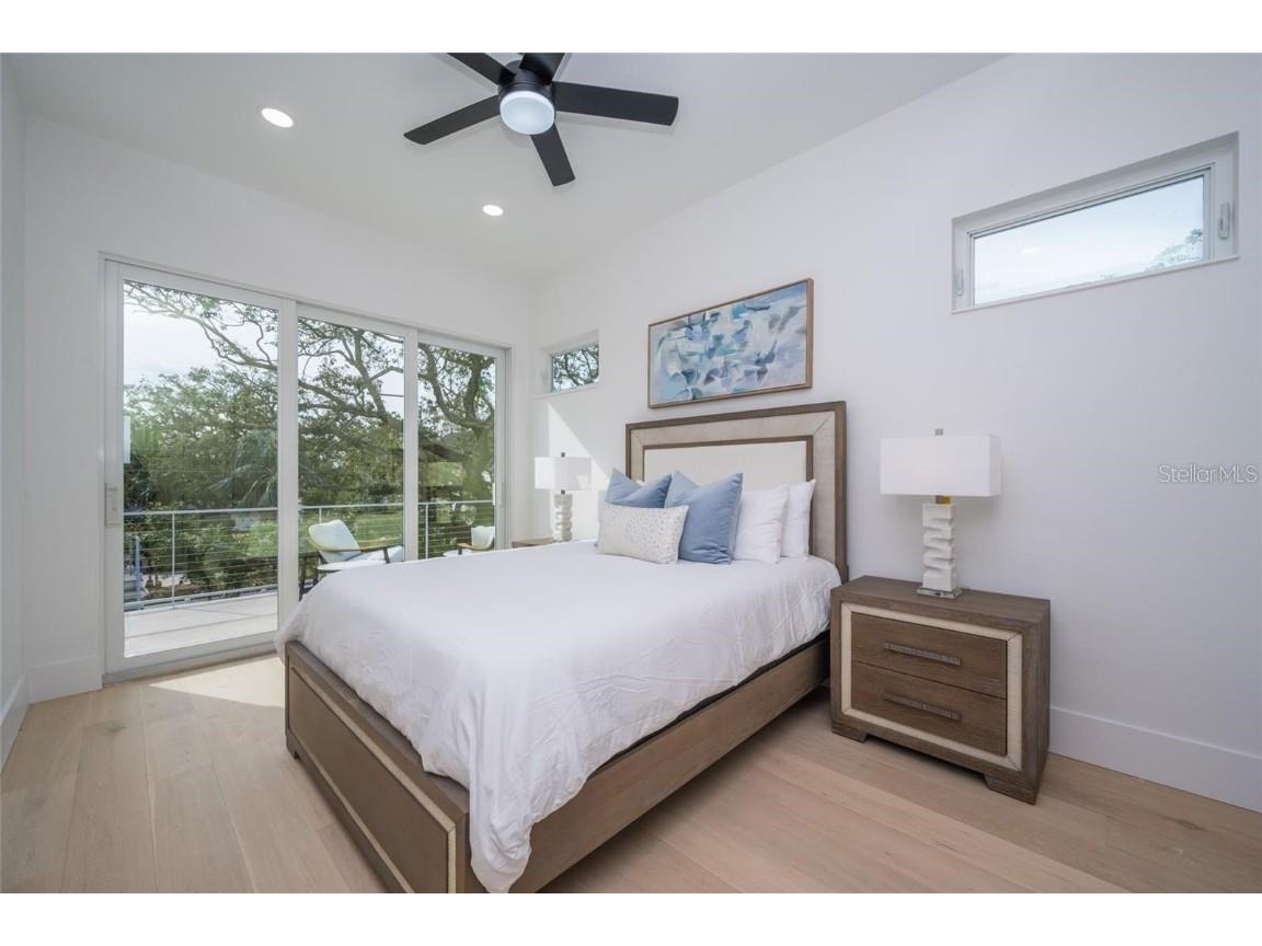 2430 Floyd Street Sarasota FL 34239 A4672666 image45
