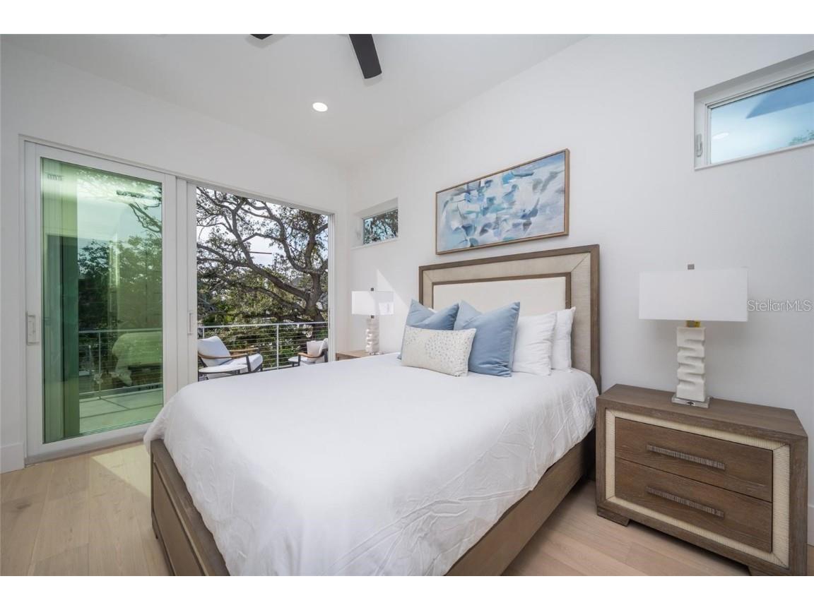 2430 Floyd Street Sarasota FL 34239 A4672666 image47