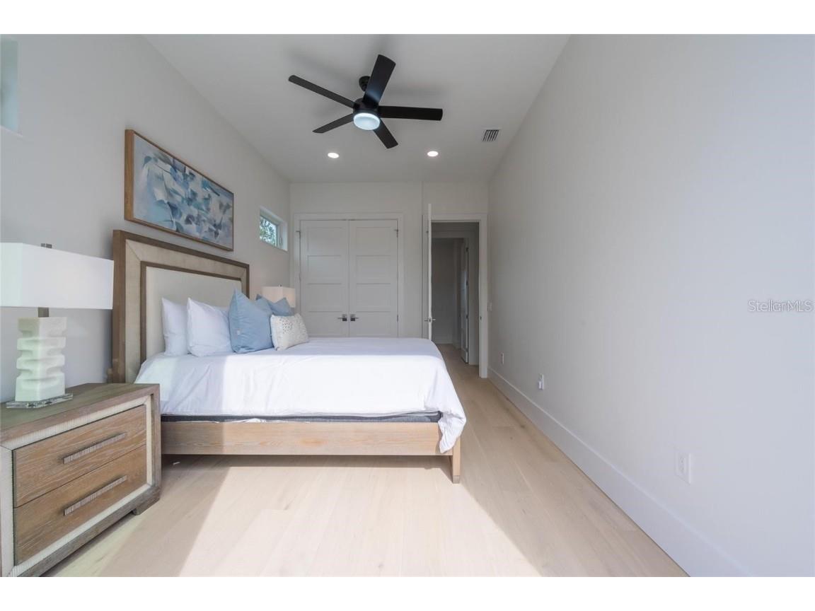 2430 Floyd Street Sarasota FL 34239 A4672666 image49