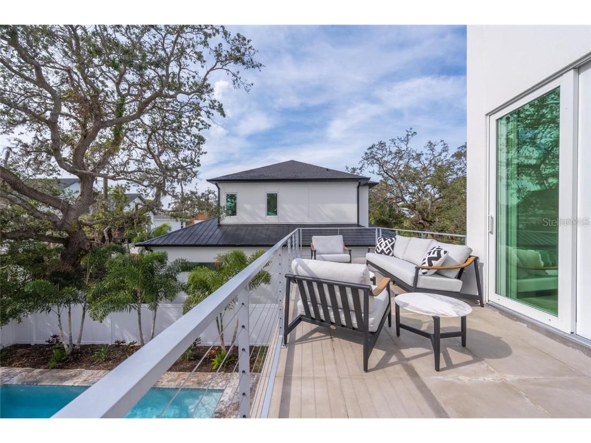 2430 Floyd Street Sarasota FL 34239 A4672666 image51