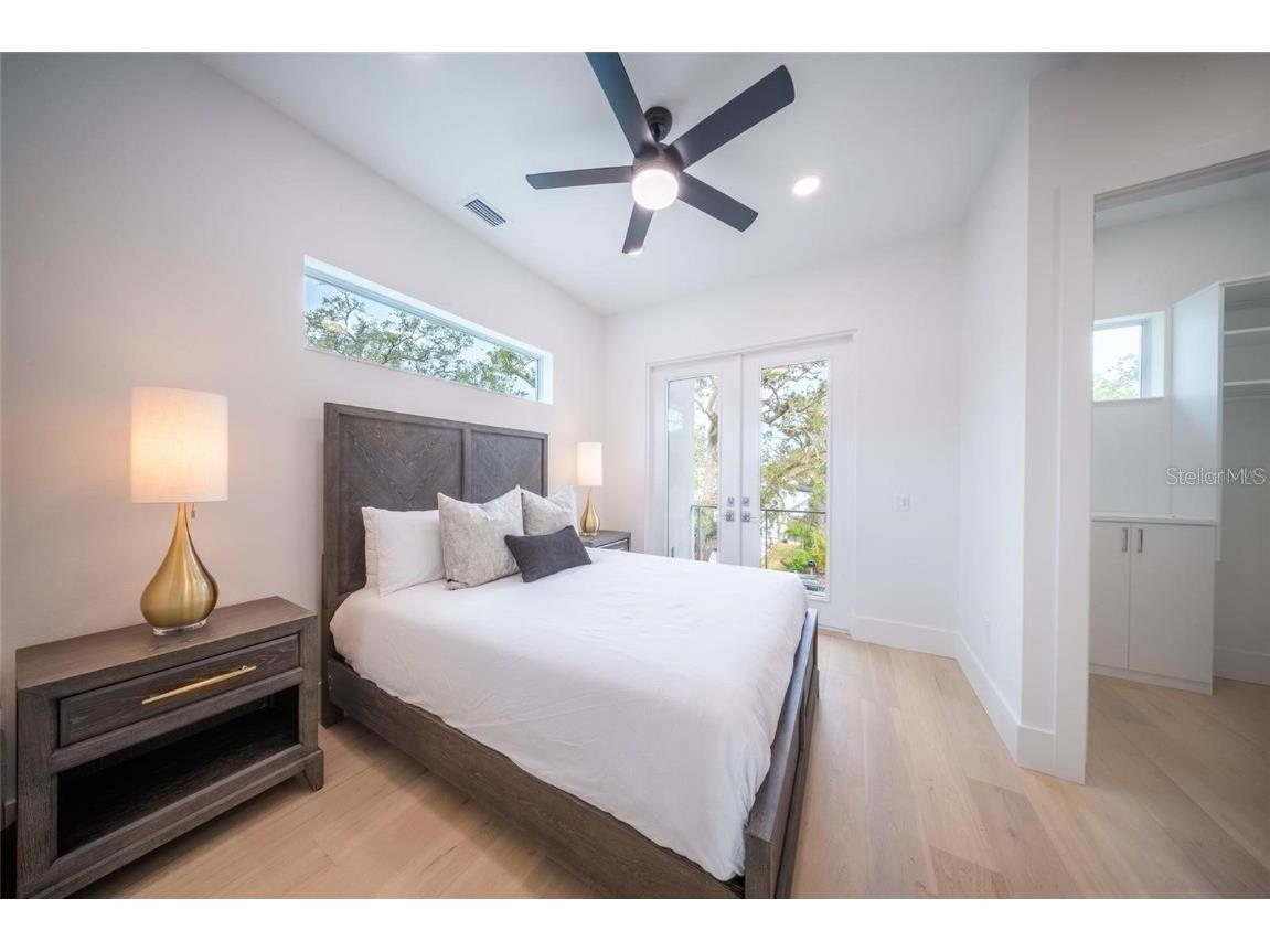 2430 Floyd Street Sarasota FL 34239 A4672666 image55