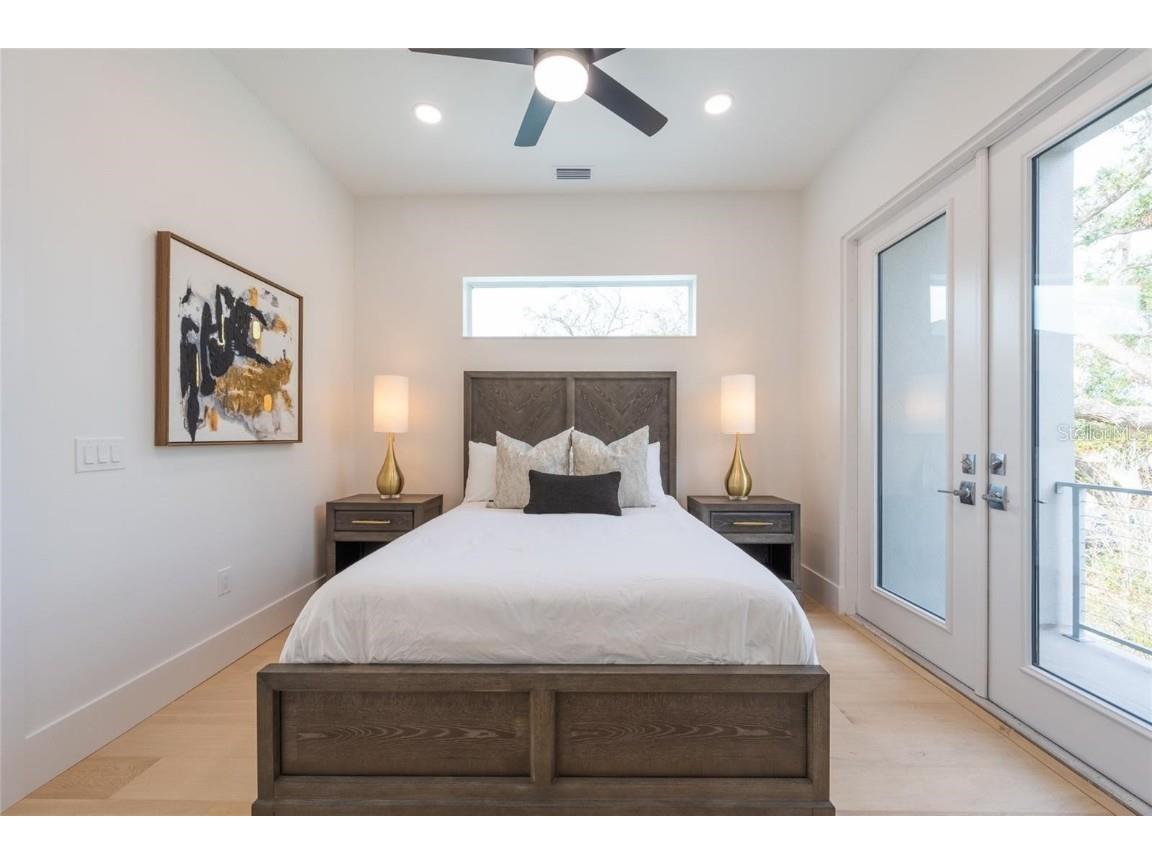 2430 Floyd Street Sarasota FL 34239 A4672666 image57