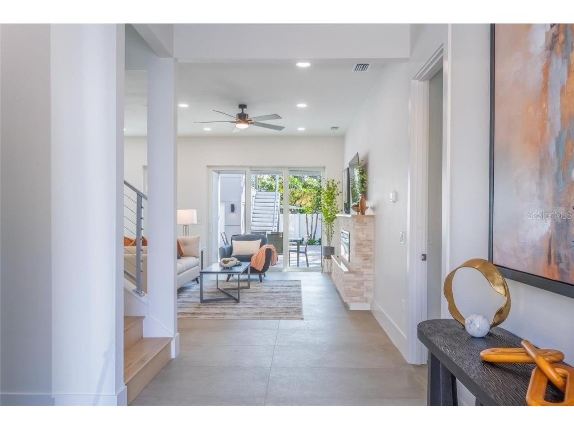 2430 Floyd Street Sarasota FL 34239 A4672666 image6