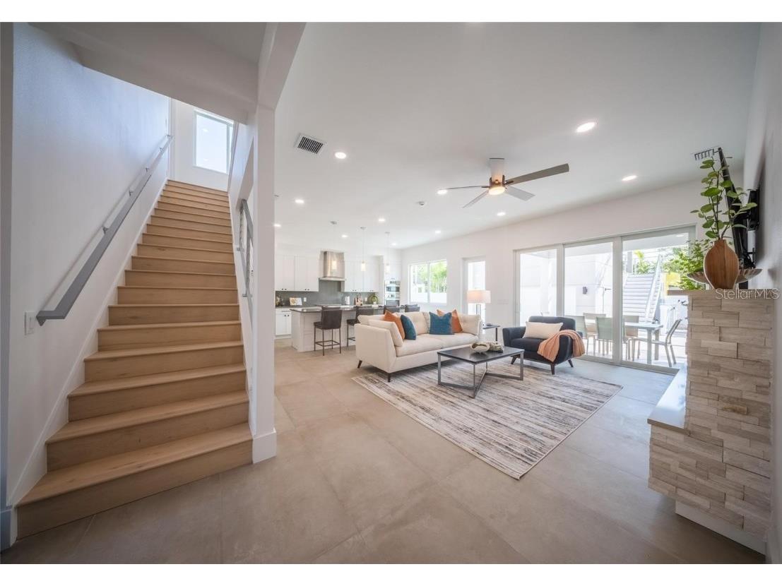 2430 Floyd Street Sarasota FL 34239 A4672666 image7