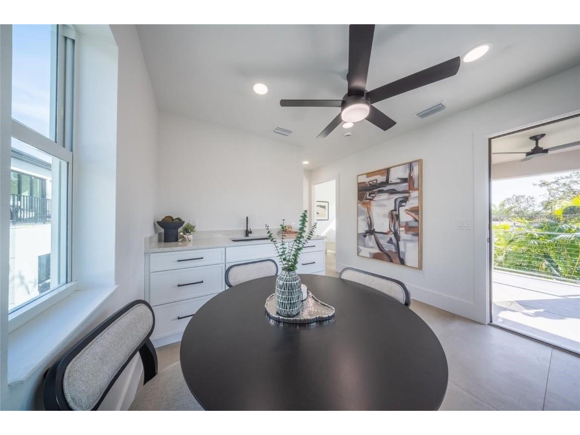 2430 Floyd Street Sarasota FL 34239 A4672666 image72