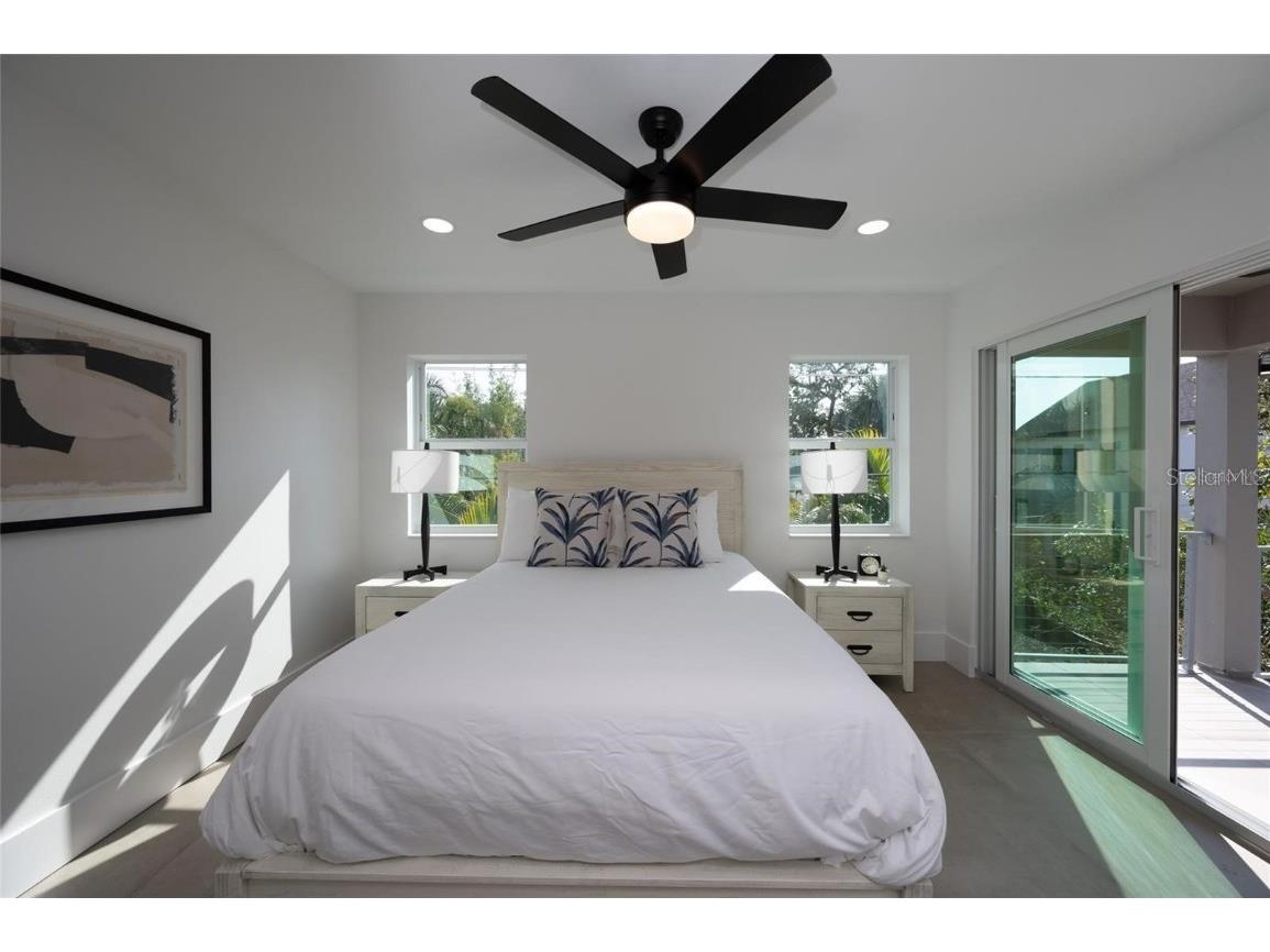 2430 Floyd Street Sarasota FL 34239 A4672666 image76