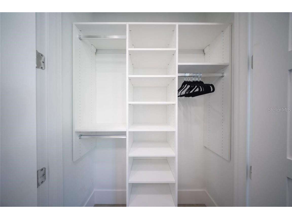 2430 Floyd Street Sarasota FL 34239 A4672666 image78