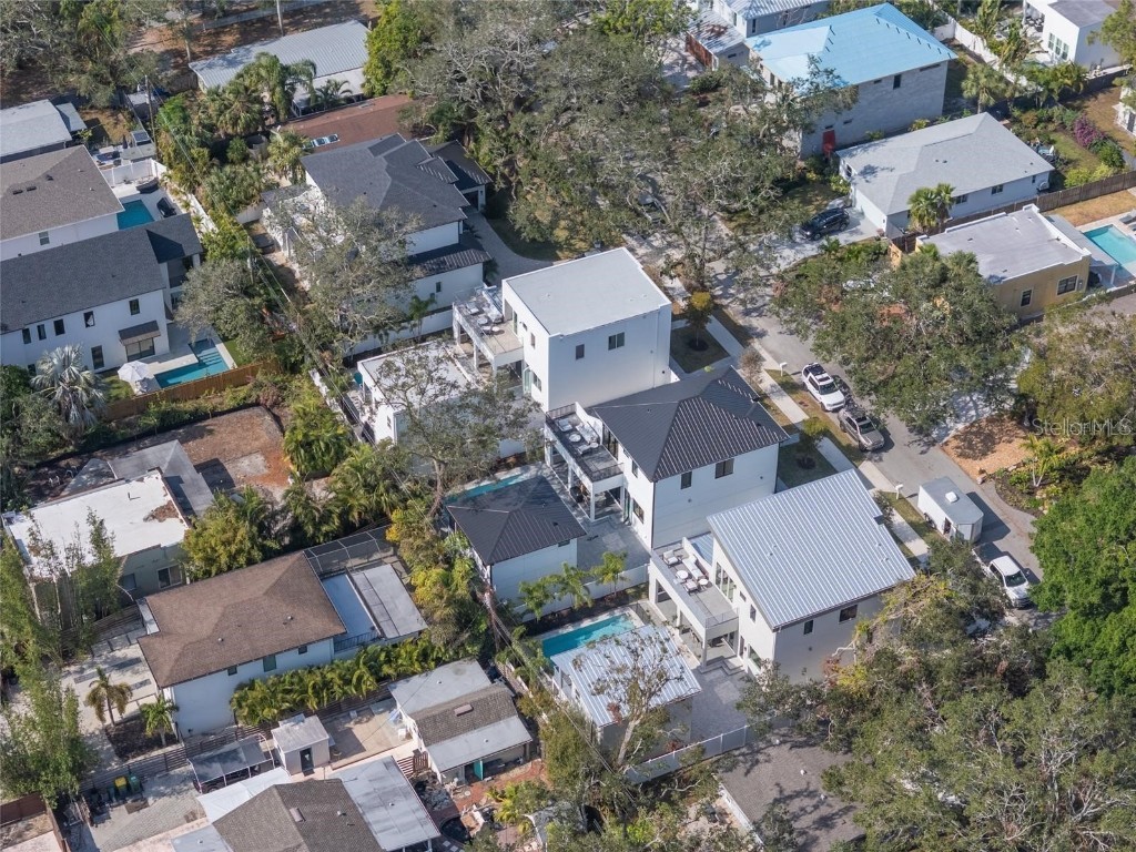 2430 Floyd Street Sarasota FL 34239 A4672666 image79