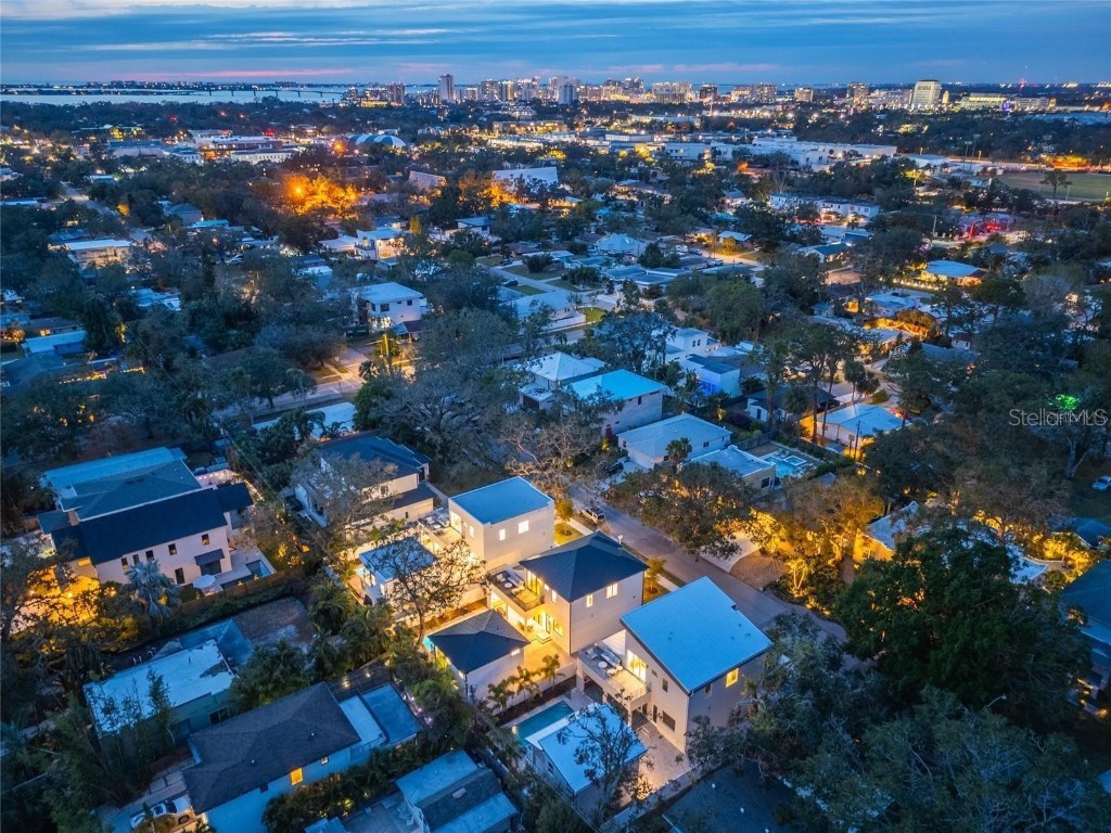 2430 Floyd Street Sarasota FL 34239 A4672666 image80