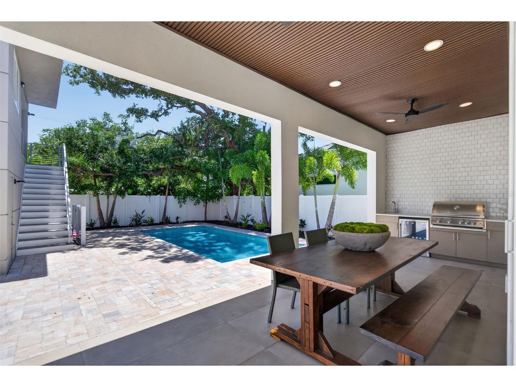 2430 Floyd Street Sarasota FL 34239 A4697497 image27