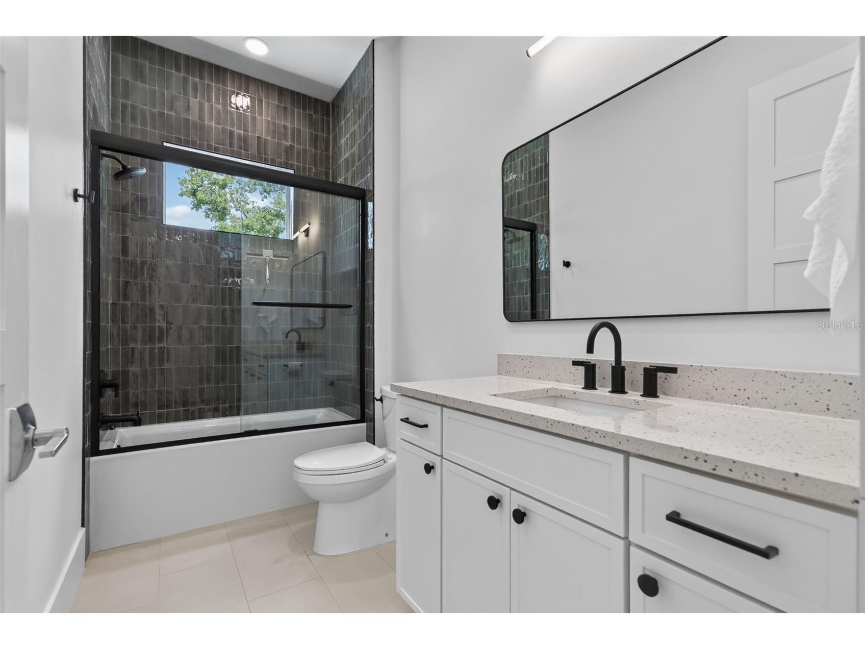 2430 Floyd Street Sarasota FL 34239 A4697497 image49