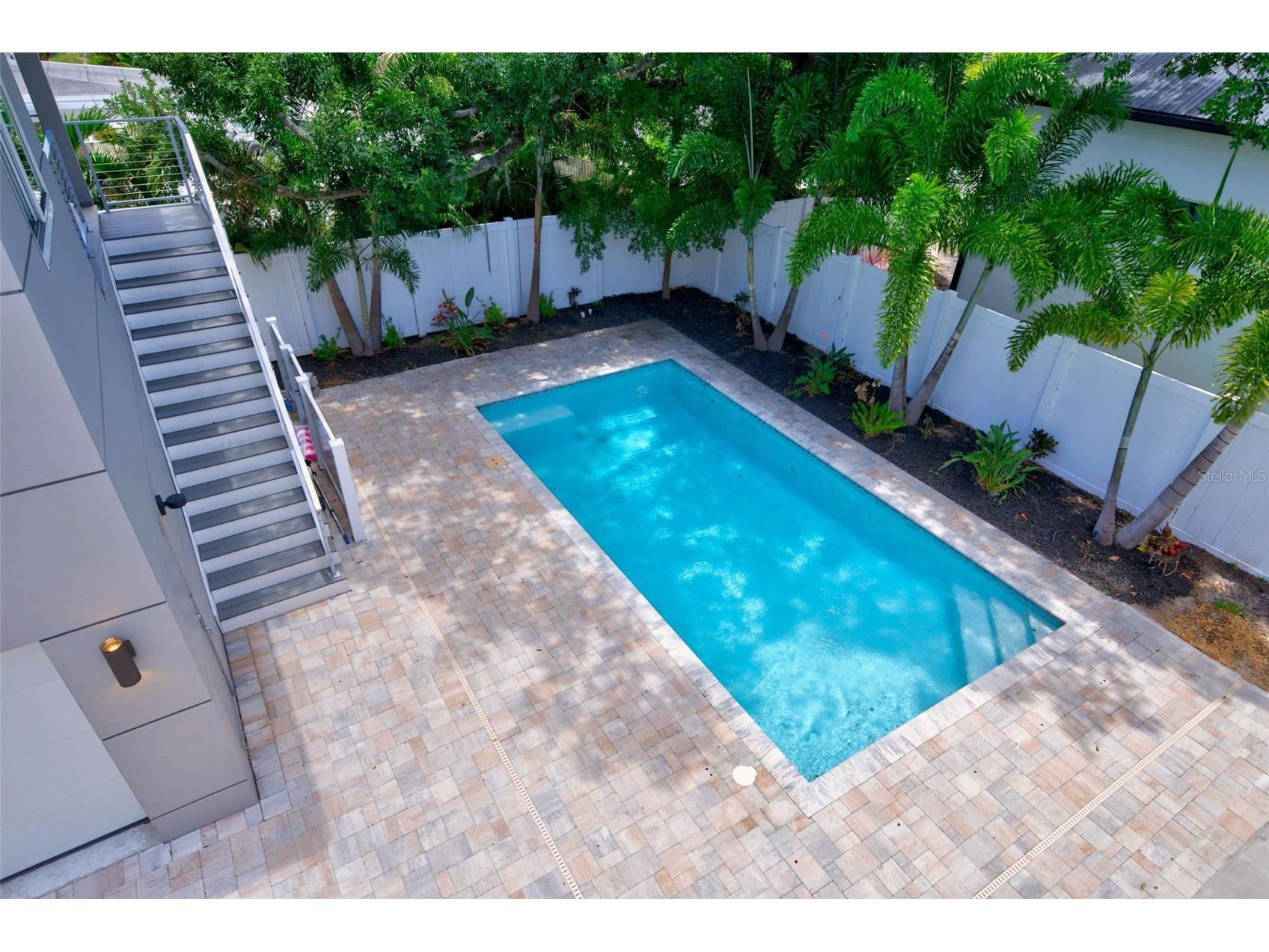 2430 Floyd Street Sarasota FL 34239 A4697497 image58