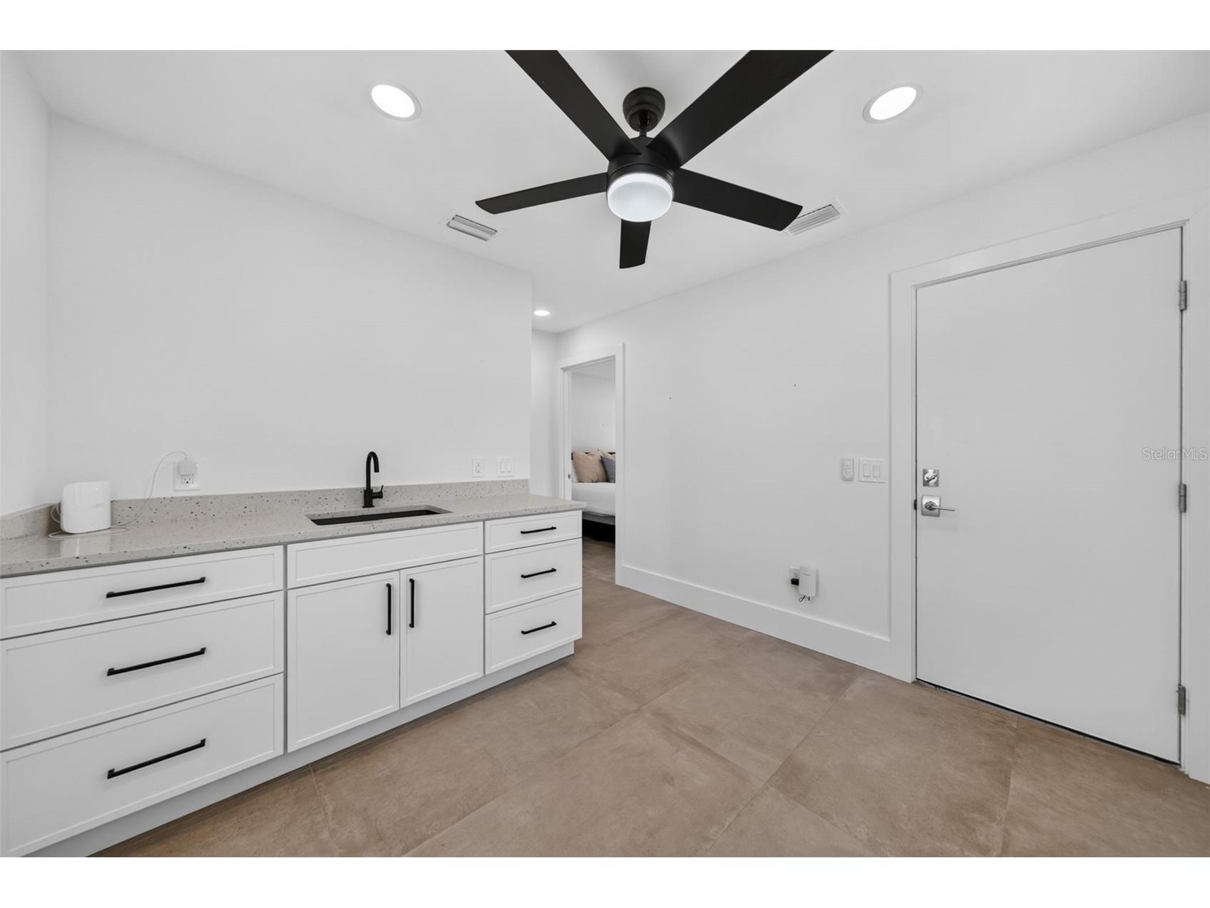 2430 Floyd Street Sarasota FL 34239 A4697497 image65