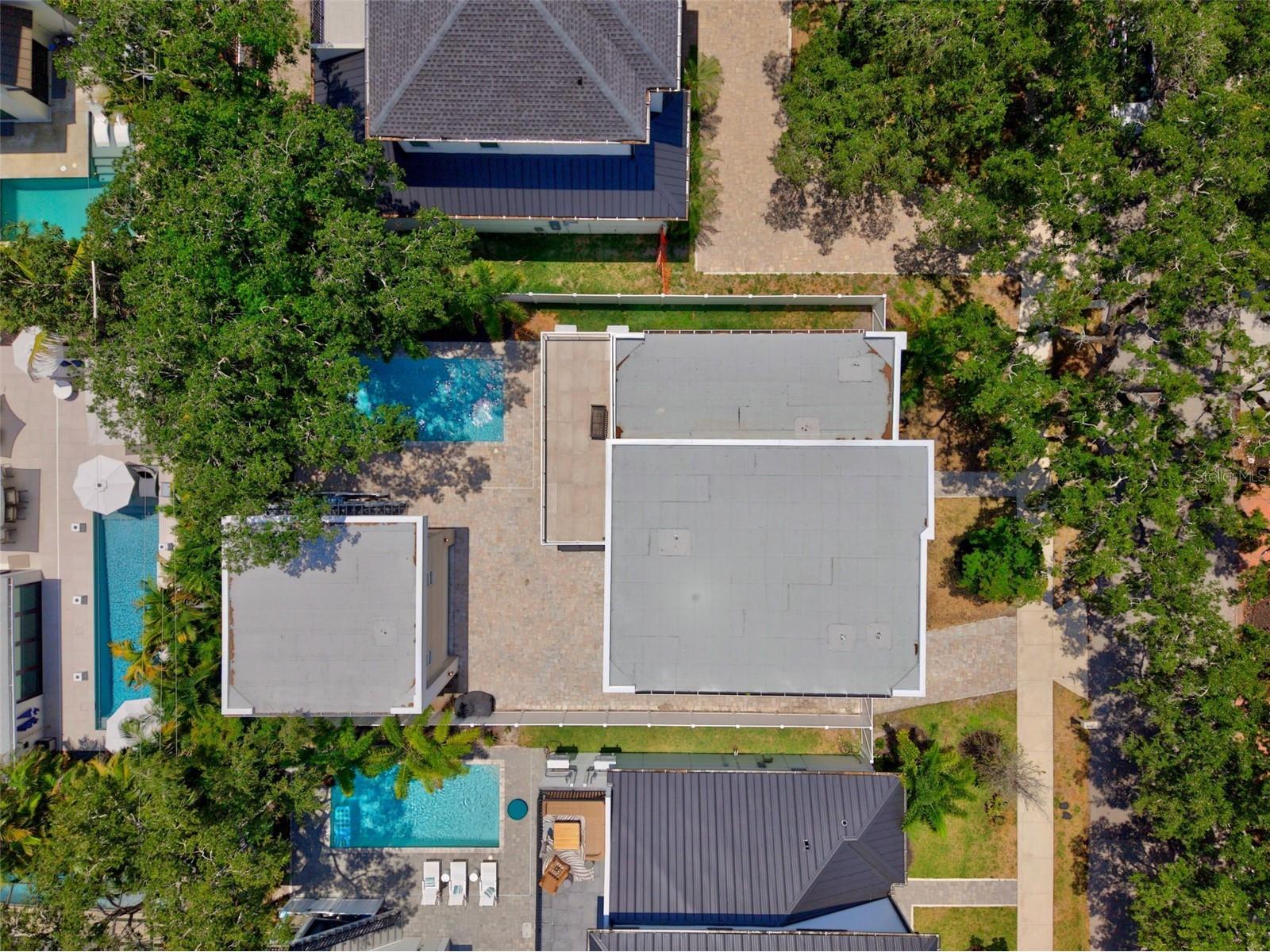2430 Floyd Street Sarasota FL 34239 A4697497 image70