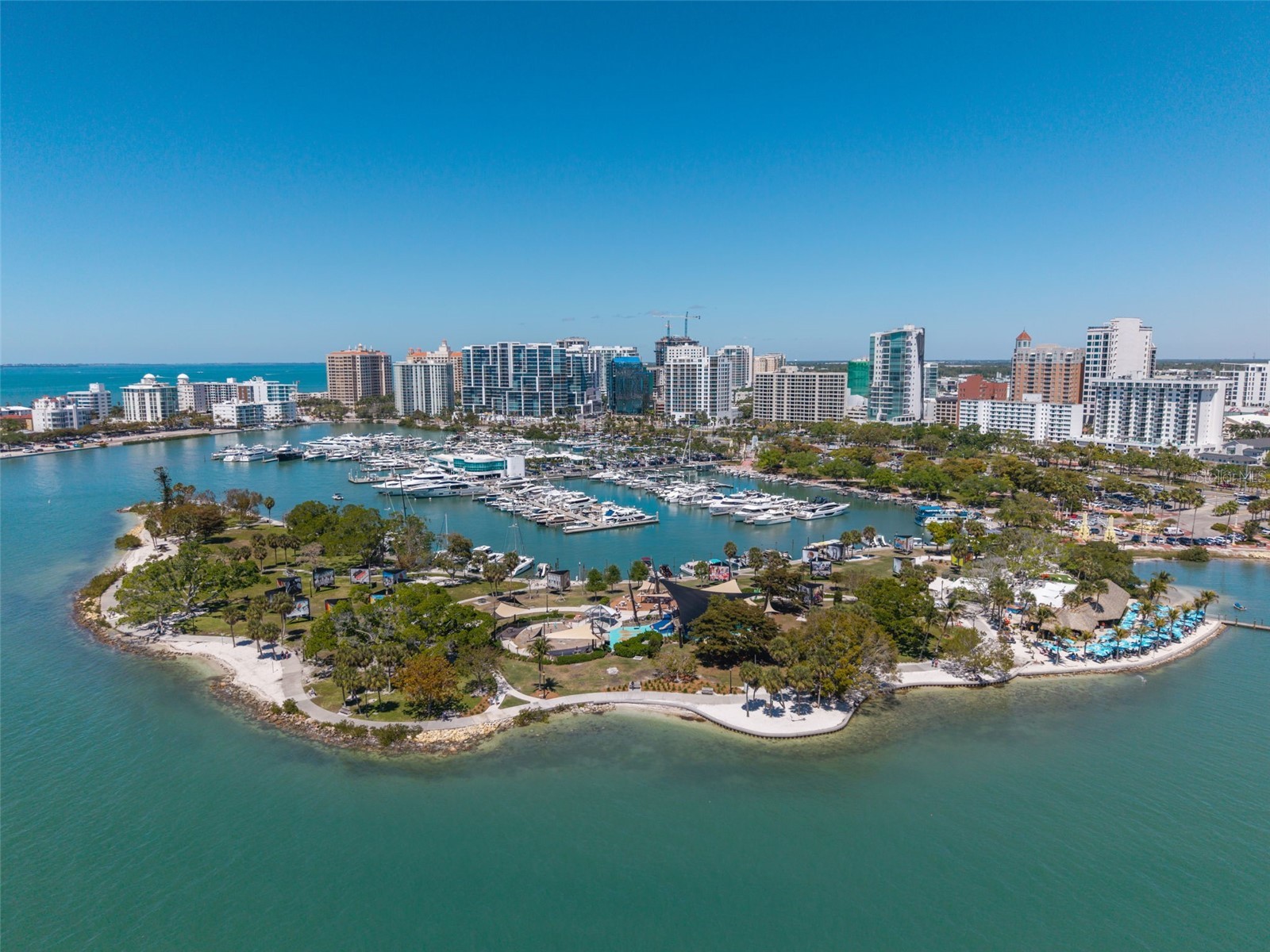 2430 Floyd Street Sarasota FL 34239 A4697497 image88