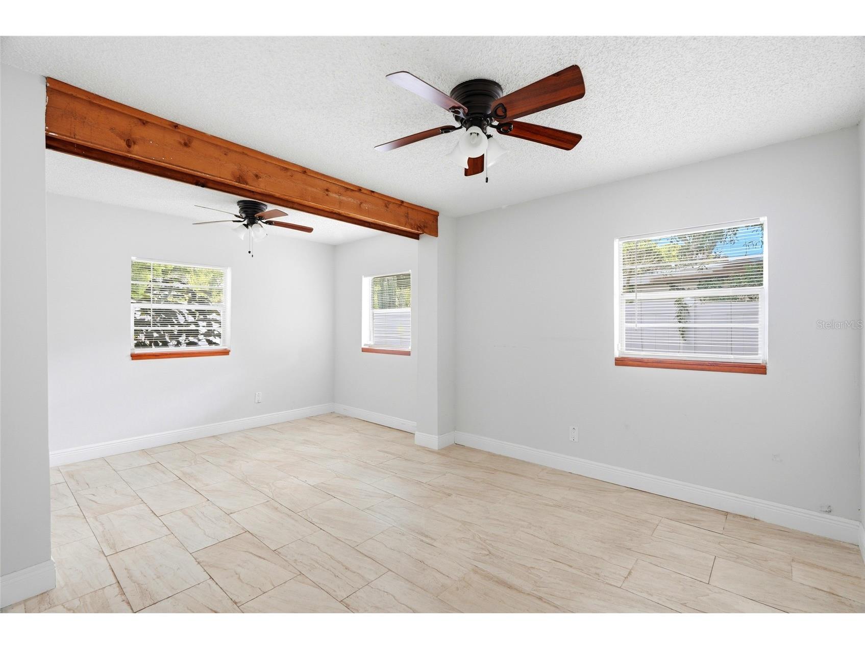 2430 N Ramona Circle Tampa FL 33612 TB8522465 image10