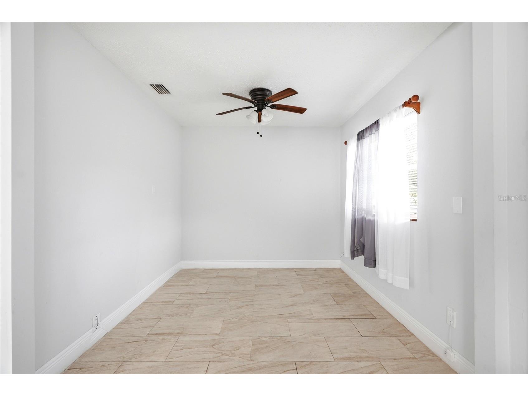 2430 N Ramona Circle Tampa FL 33612 TB8522465 image7