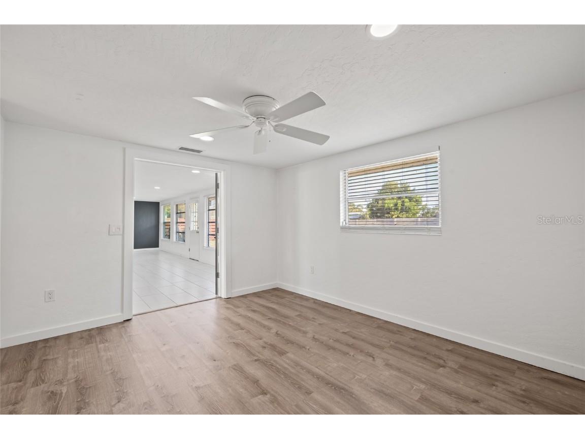 2430 Post Road Sarasota FL 34231 A4672621 image12