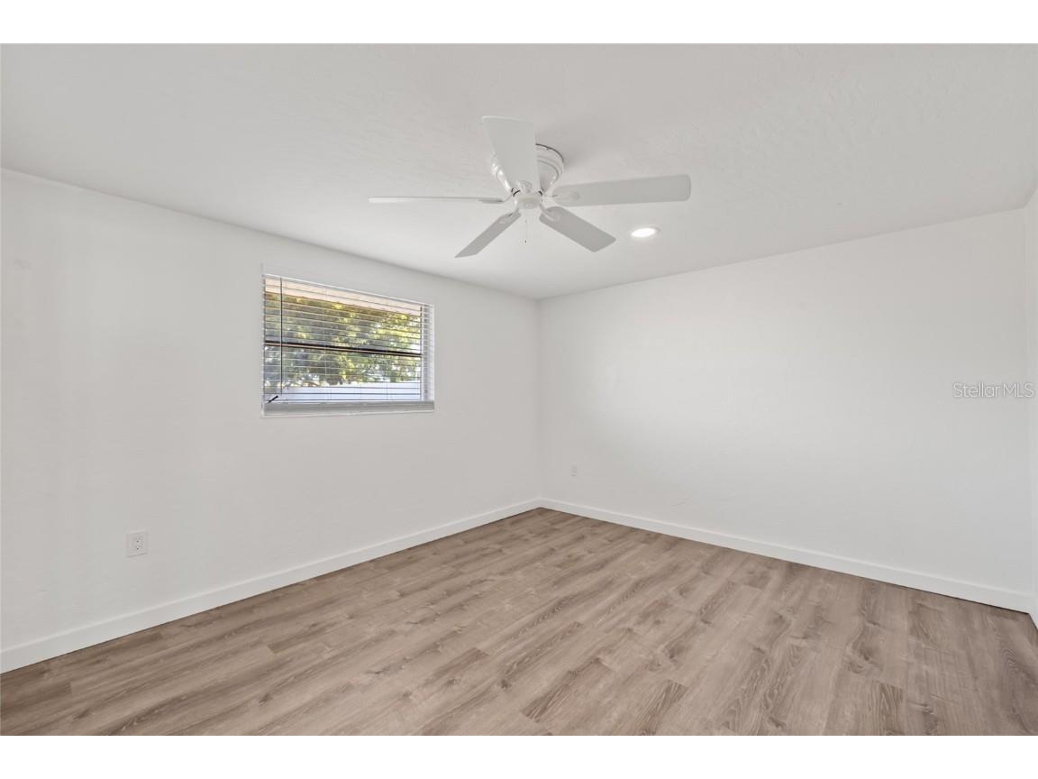 2430 Post Road Sarasota FL 34231 A4672621 image16