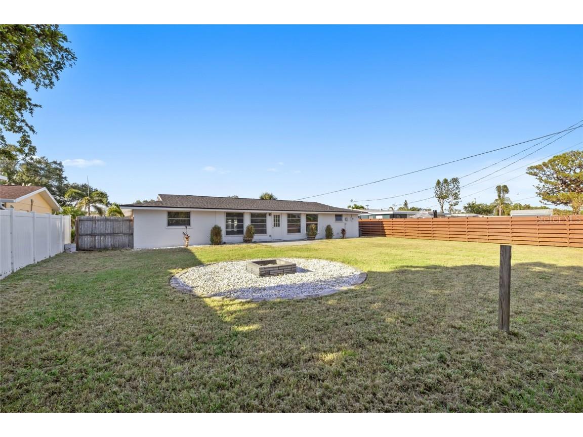 2430 Post Road Sarasota FL 34231 A4672621 image25