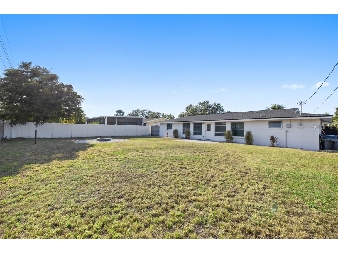 2430 Post Road Sarasota FL 34231 A4672621 image26