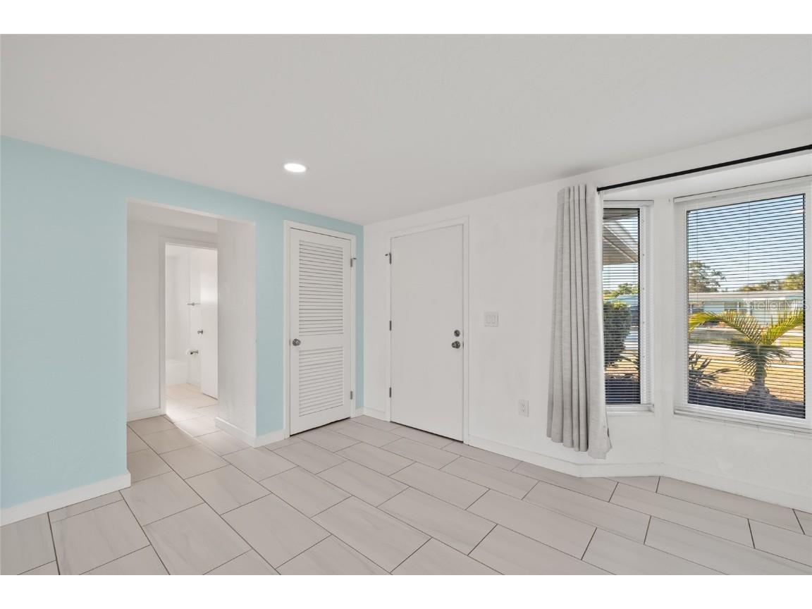 2430 Post Road Sarasota FL 34231 A4672621 image5