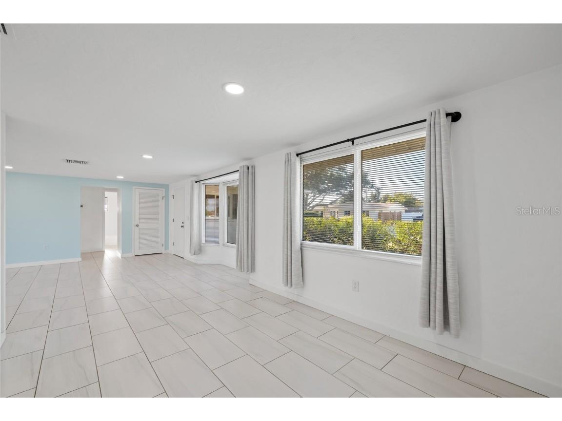 2430 Post Road Sarasota FL 34231 A4672621 image9