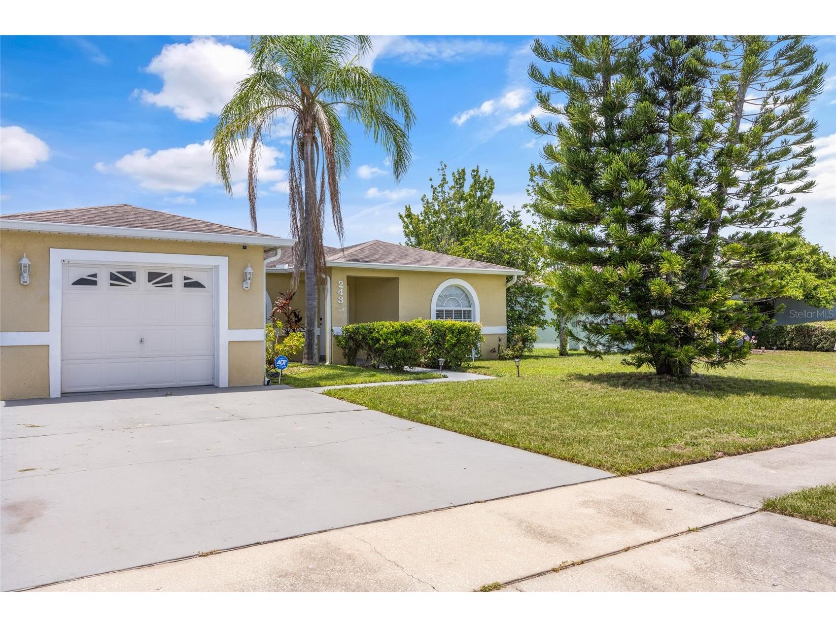 2430 Quail Run Boulevard Kissimmee FL 34744 V4948022 image2