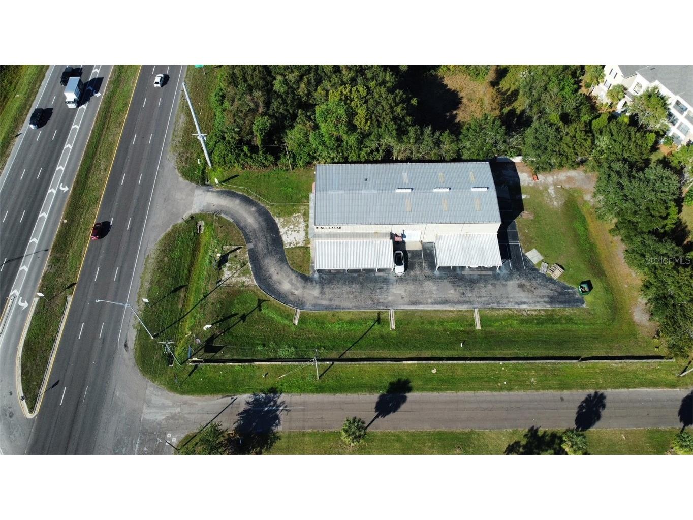 2430 S 301st Highway Tampa FL 33619 O6178581 image1