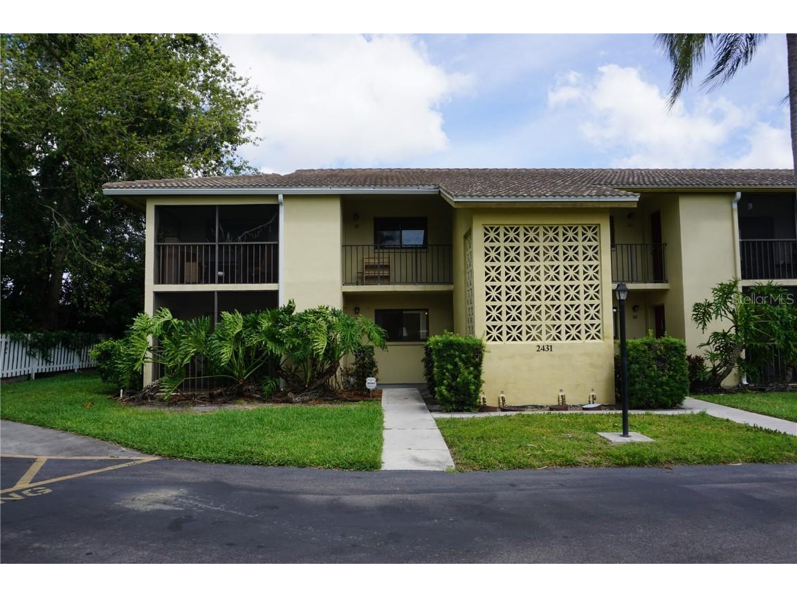 2431 Bayshore Gardens Parkway #17 Bradenton FL 34207 A4569273 image1