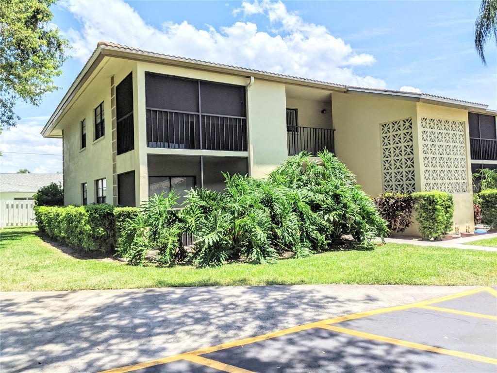 2431 Bayshore Gardens Parkway #21 Bradenton FL 34207 A4574271 image1