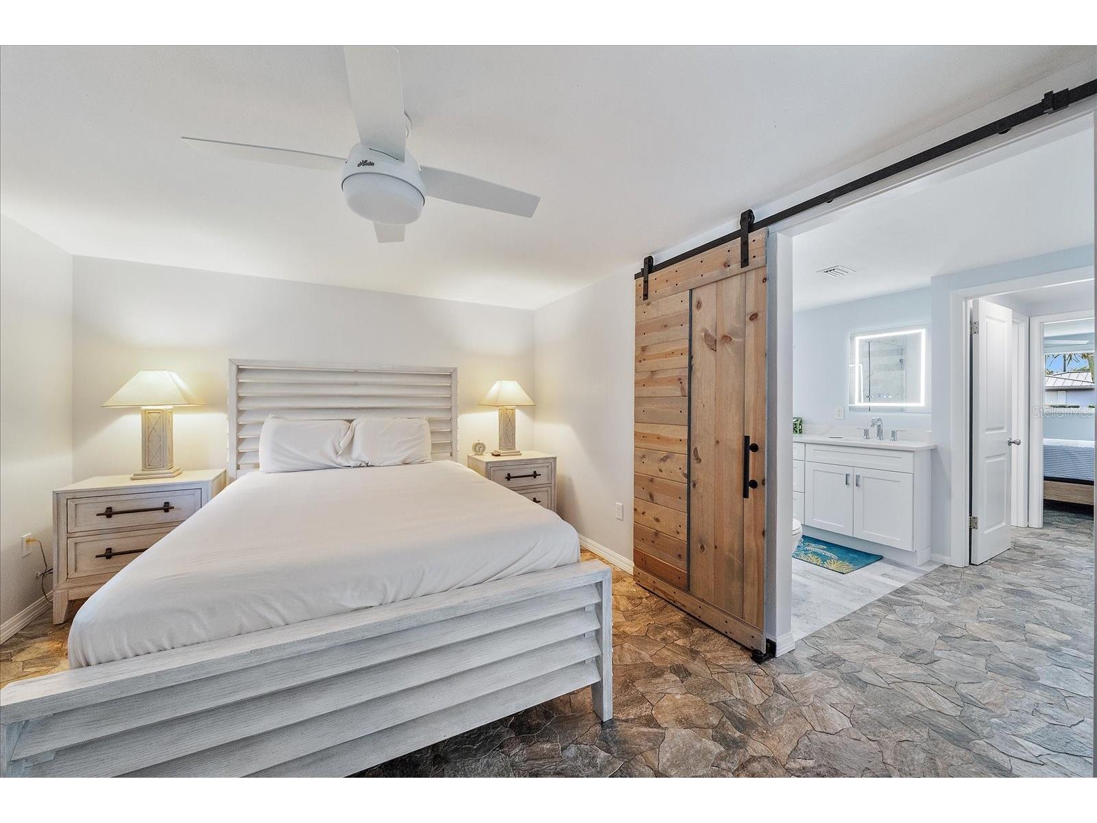 2431 Bispham Road Sarasota FL 34231 A4687726 image15
