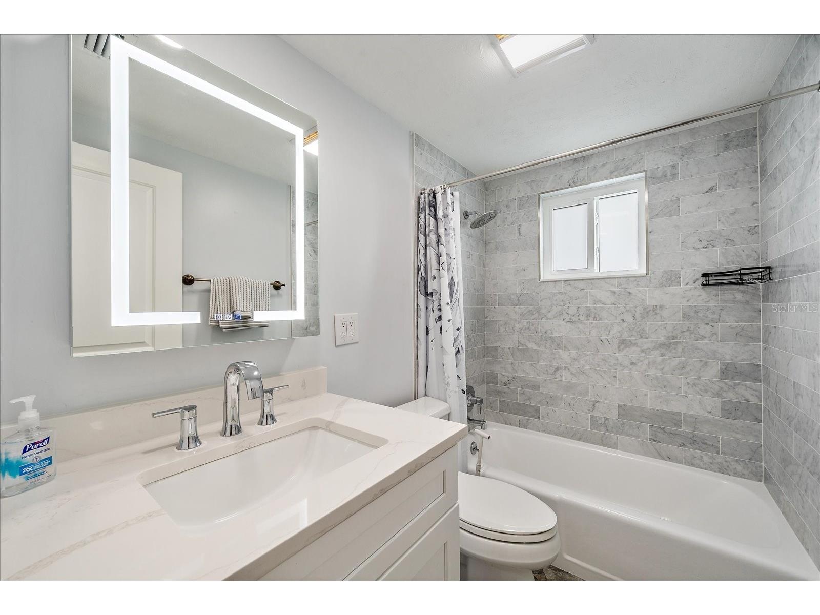 2431 Bispham Road Sarasota FL 34231 A4687726 image20