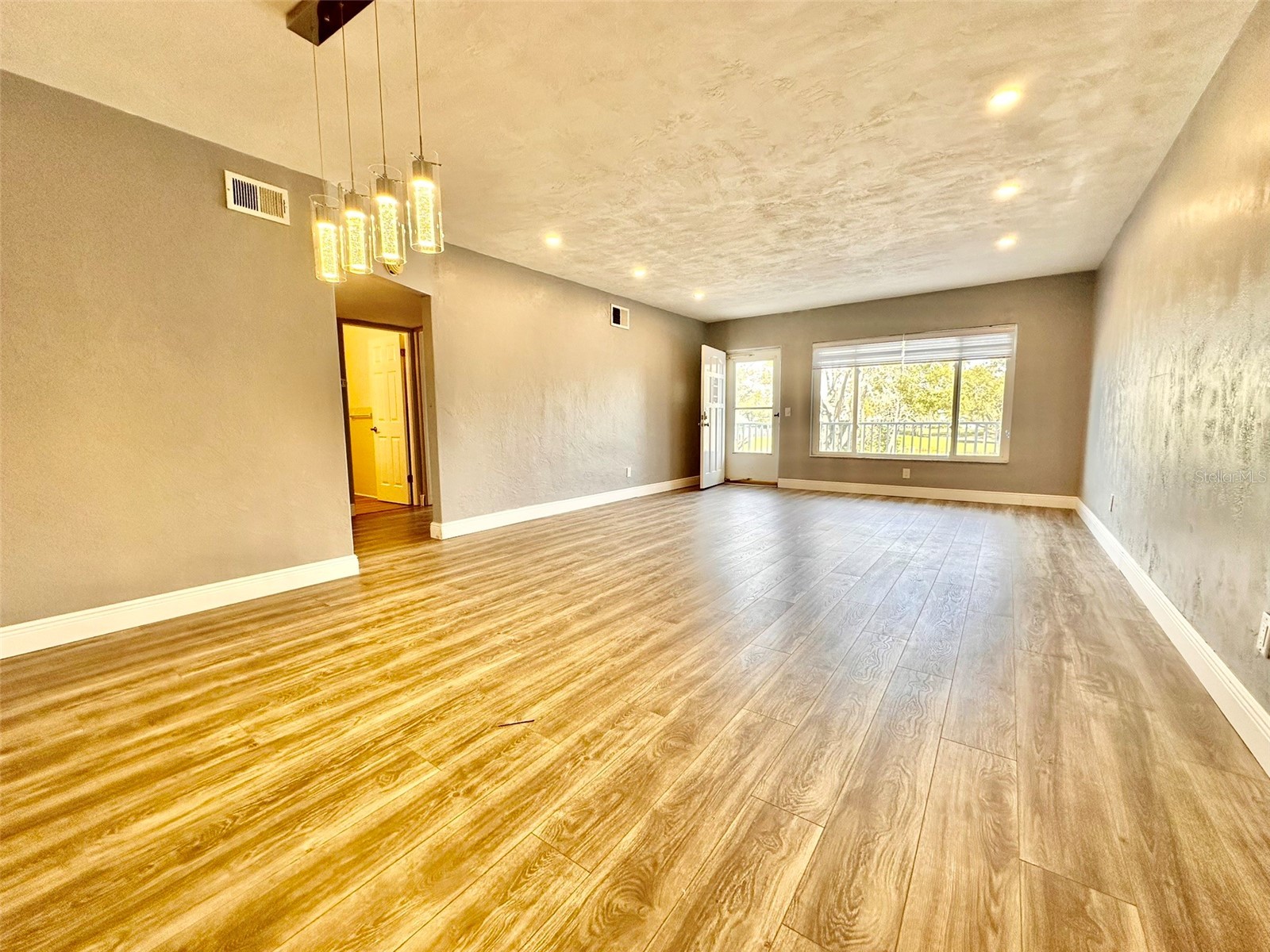 2431 Canadian Way #37 Clearwater FL 33763 TB8469449 image7