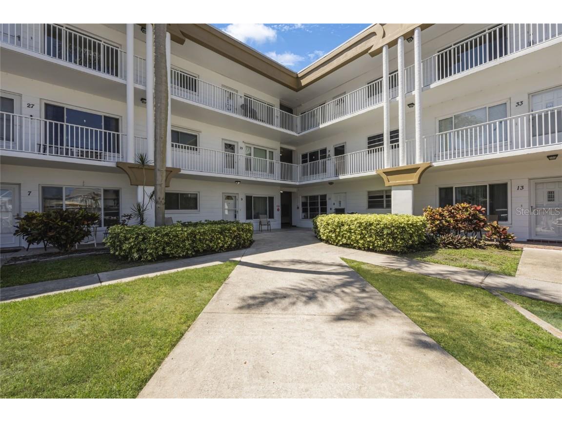 2431 Canadian Way #53 Clearwater FL 33763 U8243958 image1