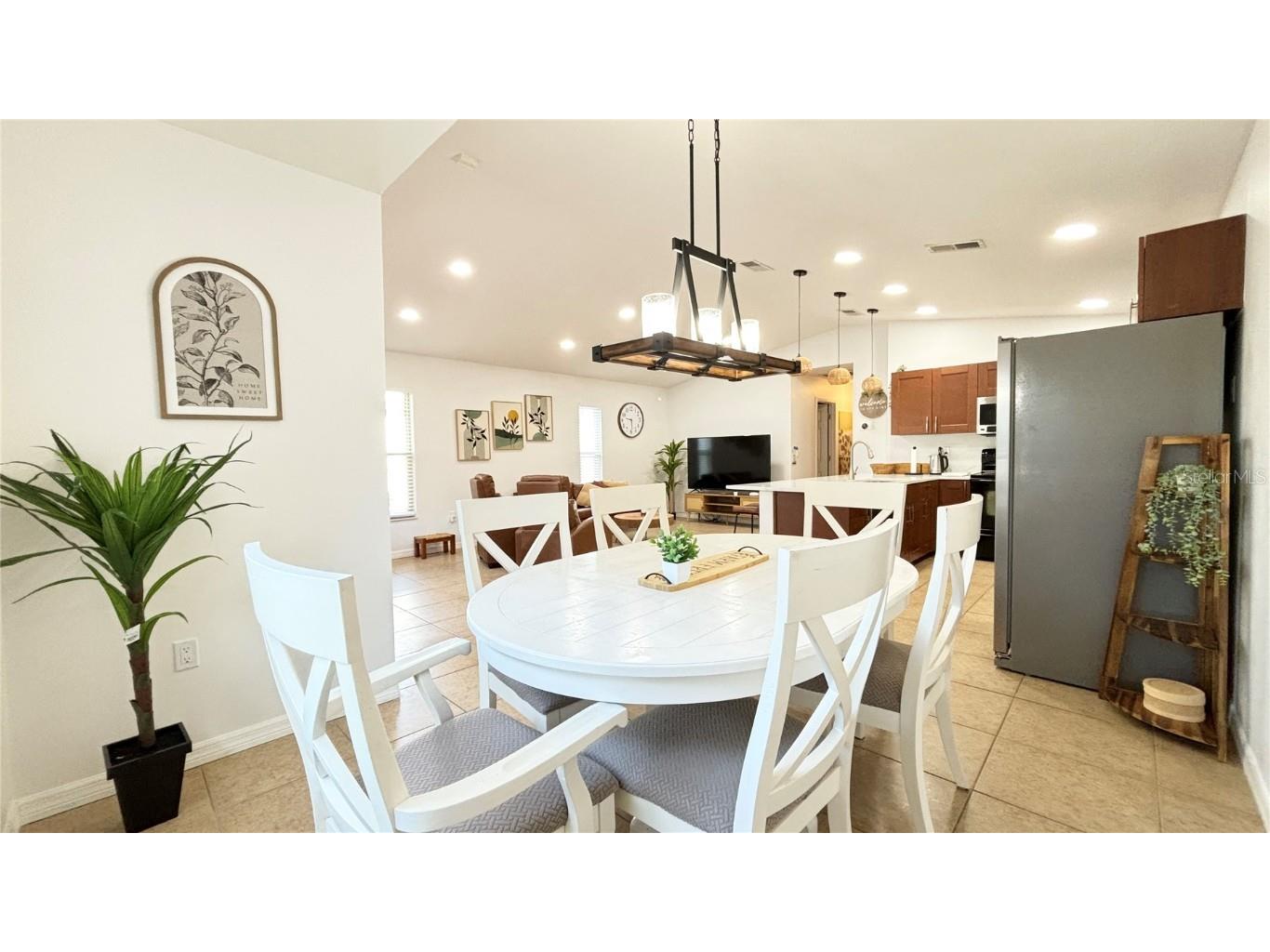 2431 Loma Linda Street Sarasota FL 34239 A4624205 image14