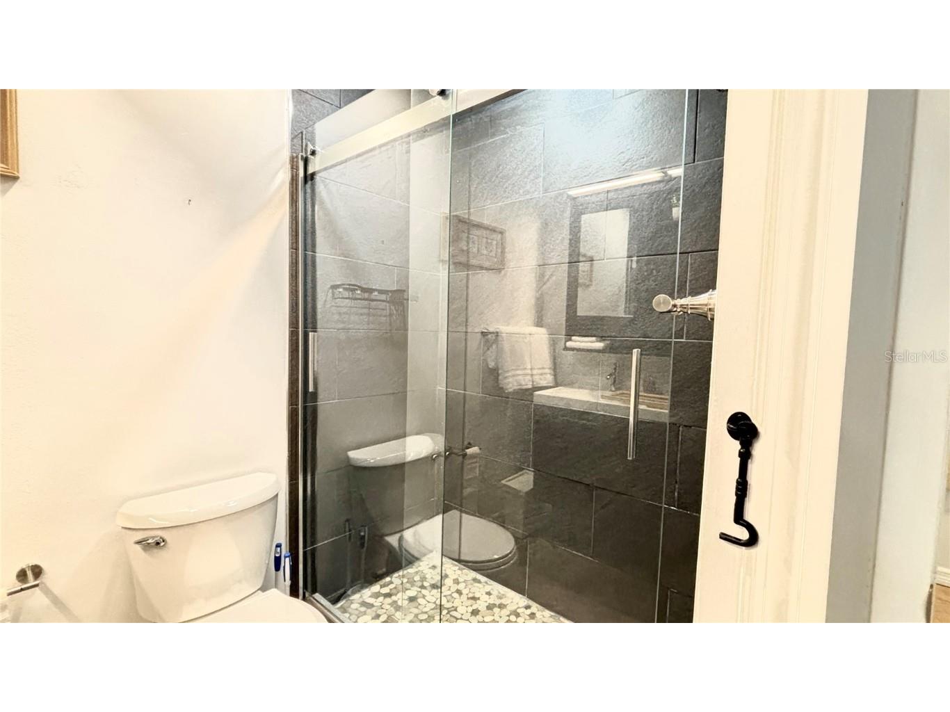 2431 Loma Linda Street Sarasota FL 34239 A4624205 image17