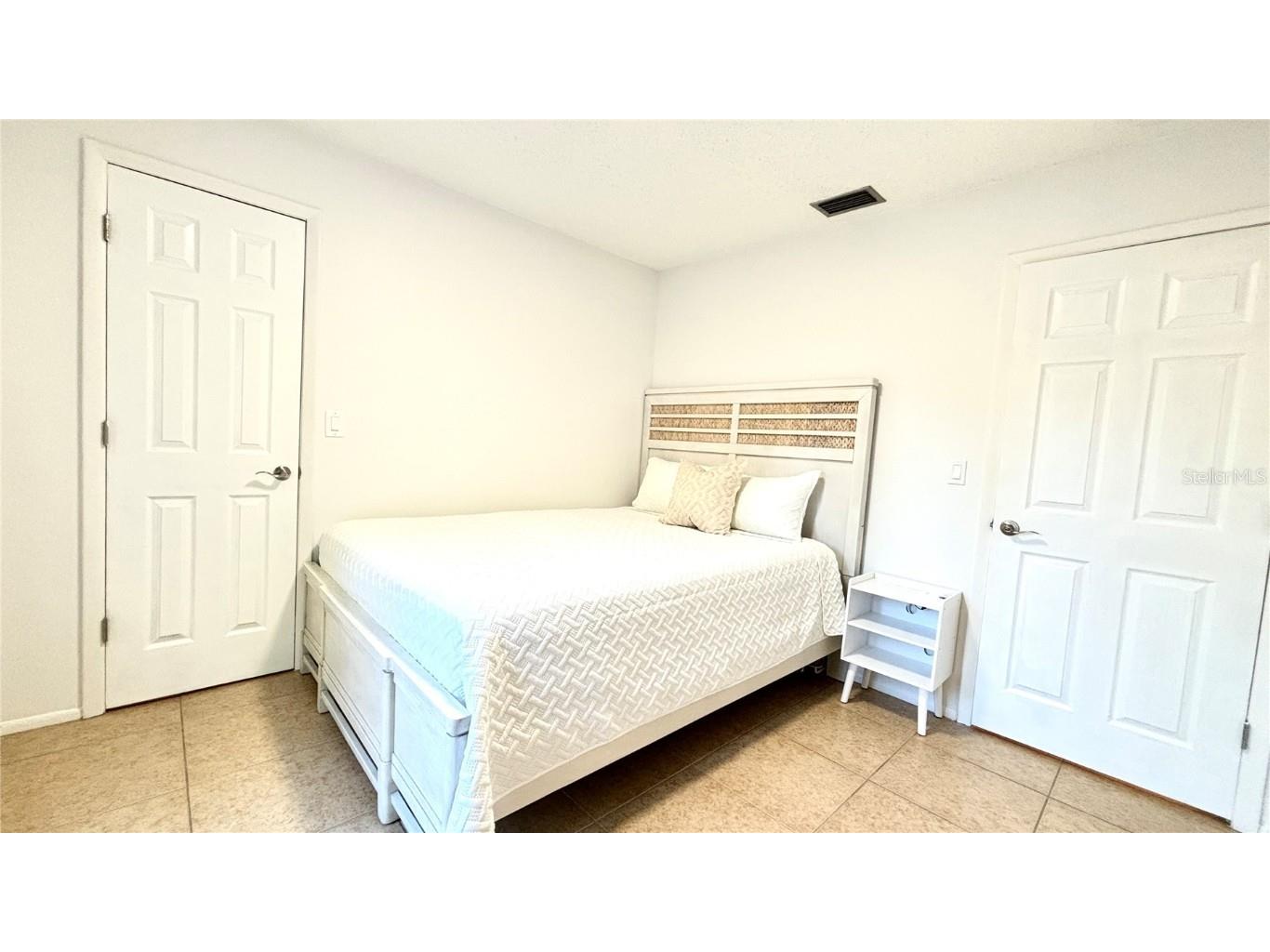 2431 Loma Linda Street Sarasota FL 34239 A4624205 image22