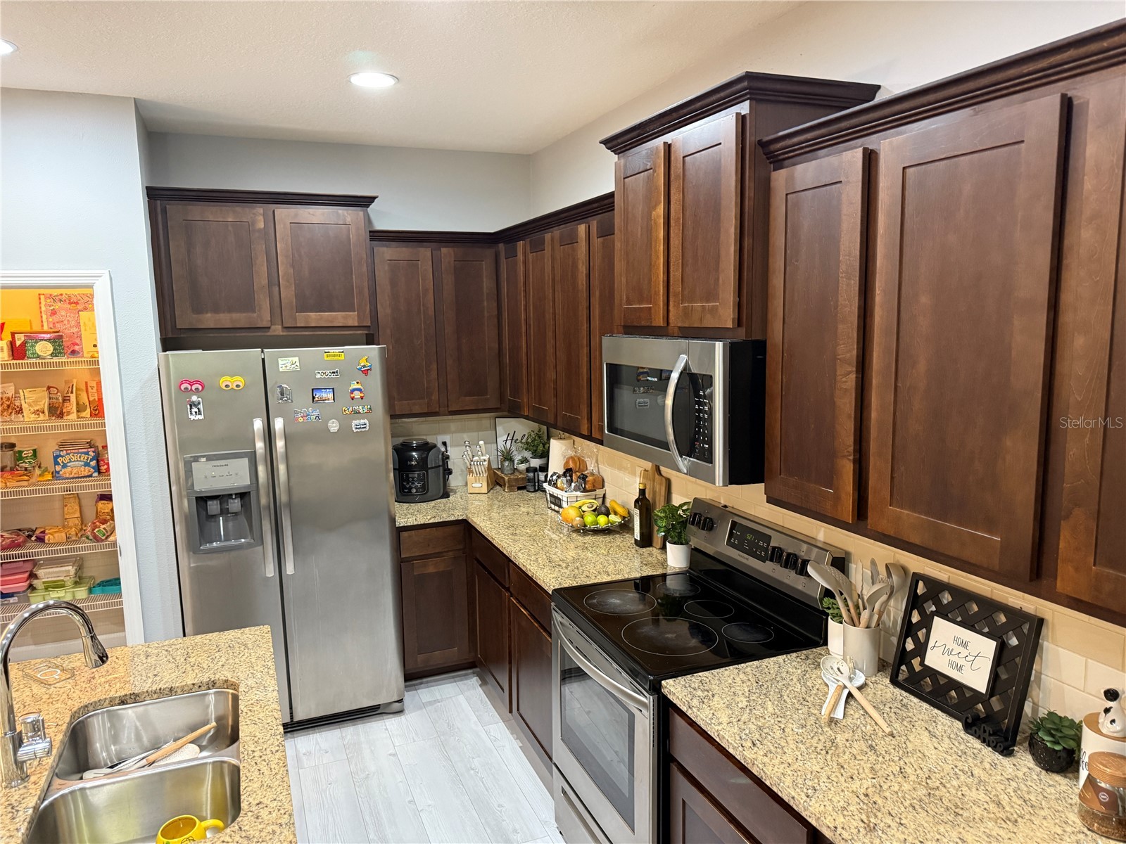 2431 Midnight Pearl Drive Sarasota FL 34240 A4689067 image8