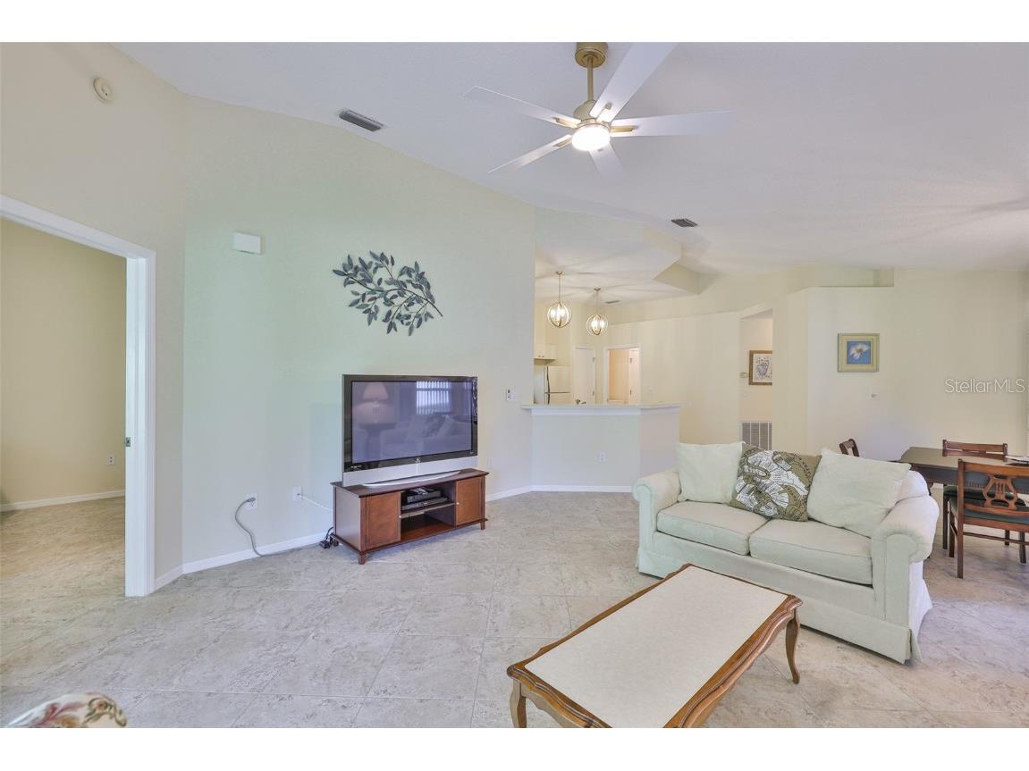 2431 Nantucket Harbor Loop #61 Sun City Center FL 33573 TB8410656 image10