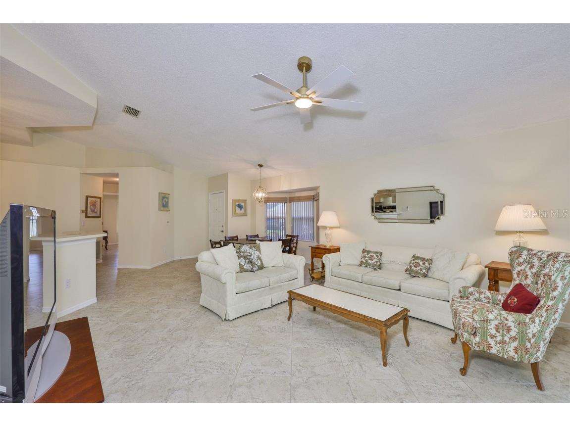 2431 Nantucket Harbor Loop #61 Sun City Center FL 33573 TB8410656 image9