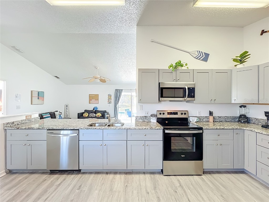 2431 Peace Circle Kissimmee FL 34758 TB8449875 image17