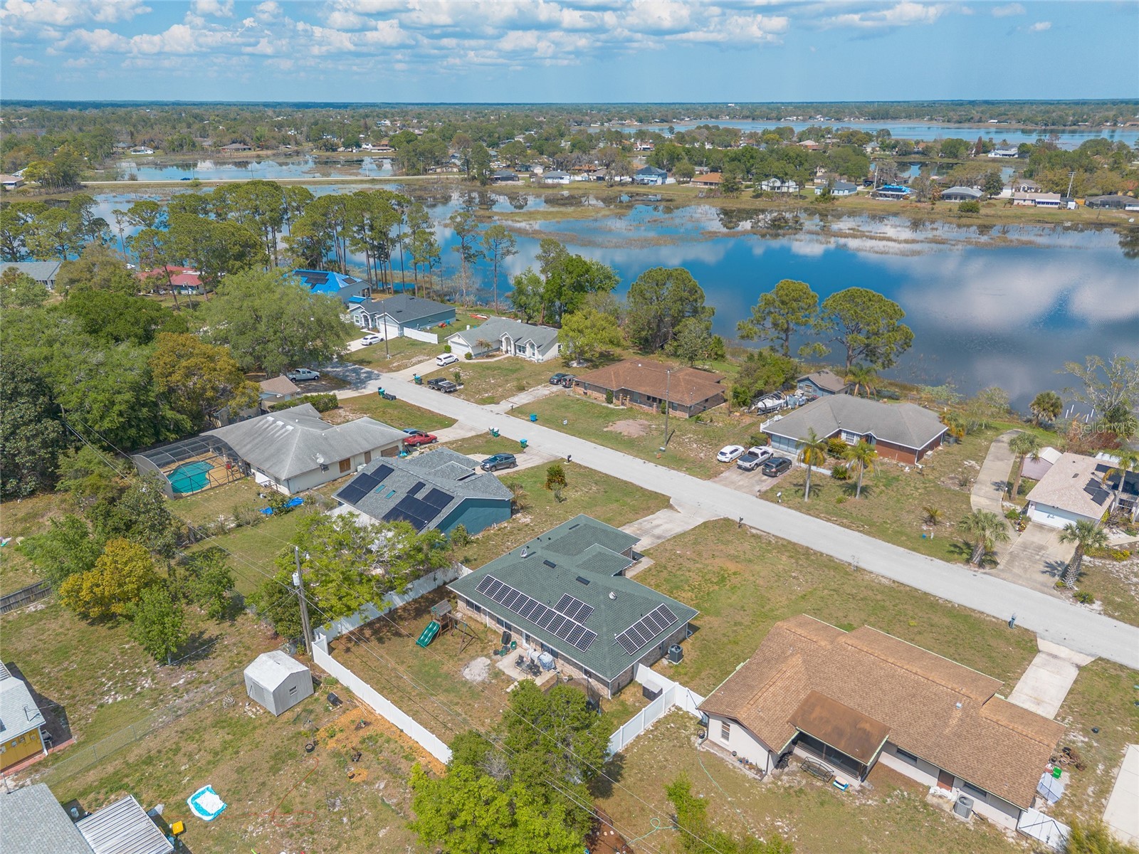 2431 Weatherford Drive Deltona FL 32738 V4948158 image2