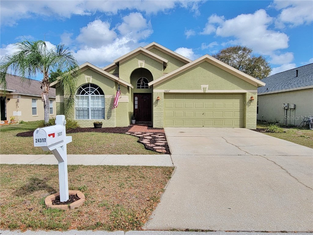 24317 Summer Wind Court Lutz FL 33559 T3448161 image1