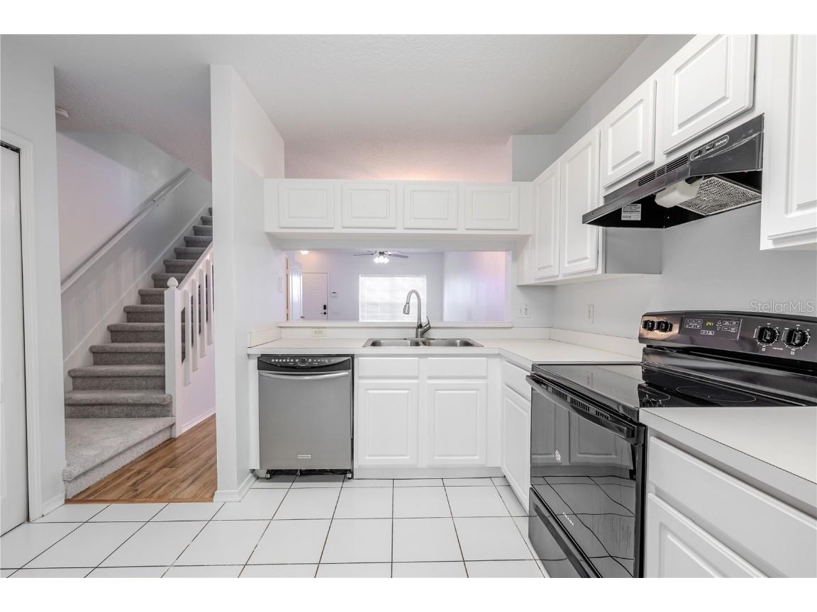 2432 Lake Woodberry Circle Brandon FL 33510 TB8331935 image11